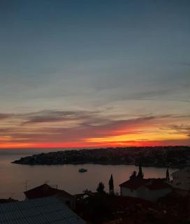 Holiday house Dea with outdoor jacuzzi - Trogir - 4