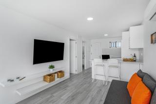 Newly Refurbished Beachfront - San Bartolomé - 1