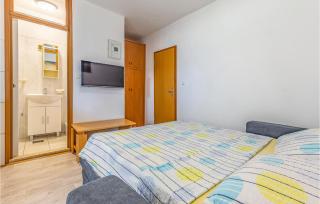 Pet Friendly Apartment In Medulin - 8