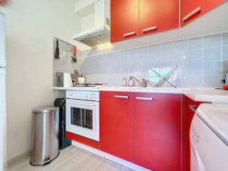 T1 cosy avec terrasse et parking privé près de la plage des Lecques - FR-1-770-7 - Saint-Cyr-sur-Mer - 2