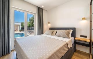 4 Bedroom Cozy Home In Sukosan - Sukošan - 4
