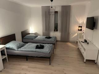 Großzügige Ferien Monteurwohnung in perfekter Lage - Achim - 0