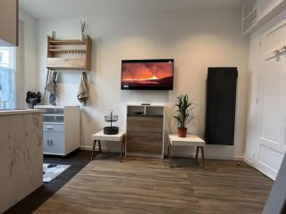 Studio refait à neuf en plein Paris ! - Parijs - 0