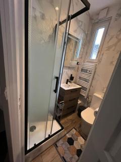 Studio refait à neuf en plein Paris ! - Parijs - 2