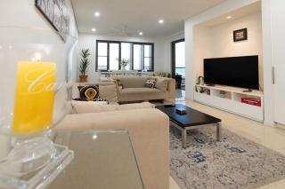 Simply Stunning Darwin Waterfront Retreat - 6