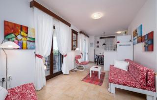 Cozy Apartment In Peroj - Peroj - 8