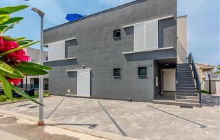 1 Bedroom Amazing Apartment In Vir - Vir - 0