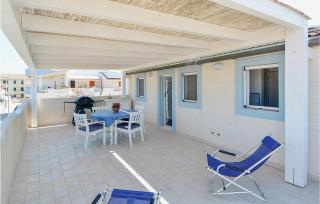 Lovely Apartment In Punta Braccetto Rg - 7