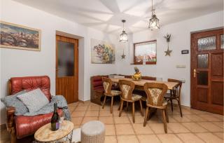 Awesome Home In Stari Laz With Kitchen - Stari Laz - 5