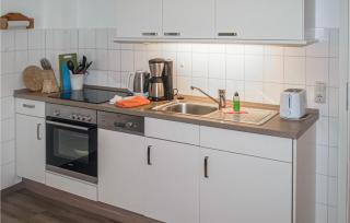 1 Bedroom Gorgeous Apartment In Prerow - Prerow - 3