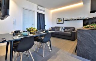 2 Bedroom Awesome Apartment In Trappeto - Trappeto - 2
