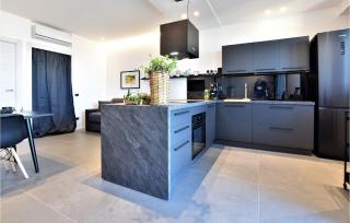 2 Bedroom Awesome Apartment In Trappeto - Trappeto - 8