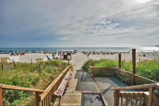 Celadon Beach Resort by Panhandle Getaways - Panama City Beach - 9