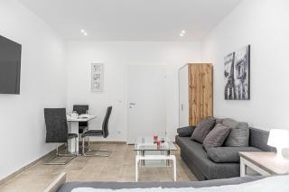 Cheerful Studio Vienna Favoriten near U1 Reumannplatz - Vienna - 7