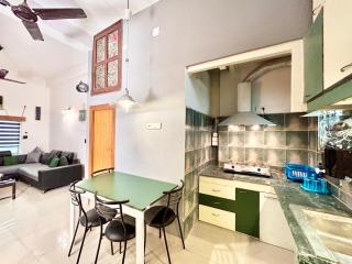 Aristocratic 3BHK apartment near Eastern Metropolitan Club, Santoshpur - 5