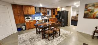 Logis dans un Sous sol au Mont Video - 6