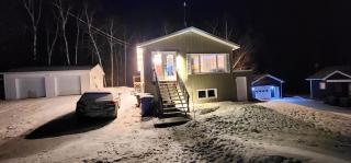 Logis dans un Sous sol au Mont Video - 2