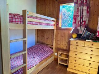 Appartement Spacieux - Terrasse, Jardin et Cheminée - À 5 Min du Centre des Gets - FR-1-623-100 - 1