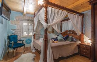 Awesome Home In Hrboki With Jacuzzi - Hrboki - 6