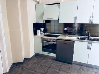 lifeguard beachfront - Luxury Flat, 30meters From Sea - 2