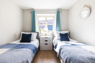 Goldfinch Lodge - 7