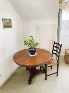 Spacious Top Floor Apartment with Harbour Views - Emsworth - 5