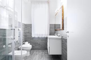 Easylife - Studio Moderno e luminoso in Repubblica - Milan - 9