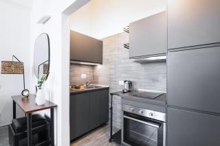 Easylife - Studio Moderno e luminoso in Repubblica - Milan - 7