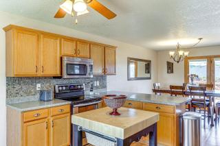 Black Hills Family Home Close to Hiking Trails! - 9