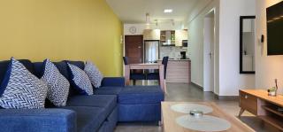 SANDSTONE 2 BEDROOM APARTMENT with LIFT and COMMON POOL - 1