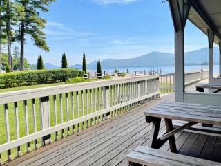 Waters Edge Lodge - Lake George - 3
