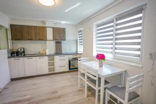 Eden Penthouse 5 - 1