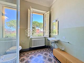 203 - Villa Fernanda - in centro a Numana, elegante bilocale in villa d'epoca con terrazzo privato - 1