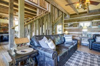 Secluded Gatlinburg Cabin Rental with Hot Tub! - 7