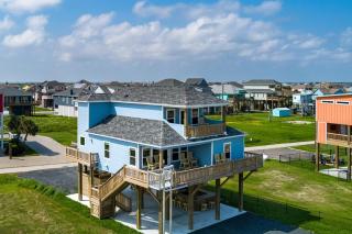 Saved By The Shell home - Crystal Beach - 0