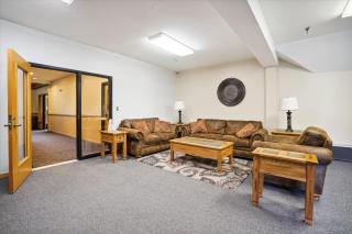 Highridge B20 Spectacular Top Floor Two Bedroom with Loft Condo with Scenic Views and Sports Center - Killington - 5