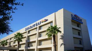 Baymont by Wyndham Arlington At Six Flags Dr - 8