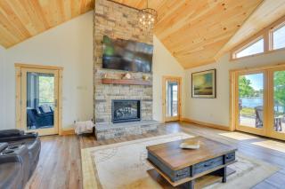 Hot Tub and Dock Waterfront Wellesley Island Home! - 5