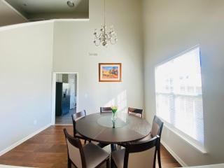 Spacious room with Shared bathroom - Raleigh - 4
