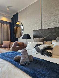 14th Floor Studio Overlooking Time Square - Pretoria - 5