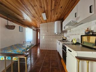 Charming House in Vila Nova de Foz Côa with Private Entrance - - 8