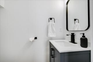 Modern Luxury Home Towel Warmers, Wi-Fi, Coffee - 7