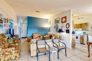 Gulf Coast Retreat - 4