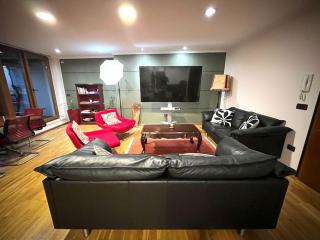 Panoramic Penthouse Center 5 min main square - Tirana - 9
