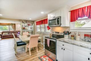 Modern Cape Charles Home 1 Mi to Kiptopeke Beach! - Cape Charles - 3