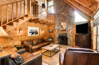 The Cabin at Dukes Creek with Fire Pit and Hot Tub! - Sautee Nacoochee - 8
