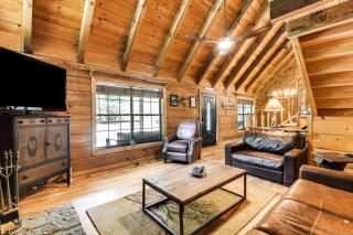 The Cabin at Dukes Creek with Fire Pit and Hot Tub! - Sautee Nacoochee - 7