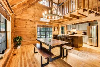 The Cabin at Dukes Creek with Fire Pit and Hot Tub! - Sautee Nacoochee - 6