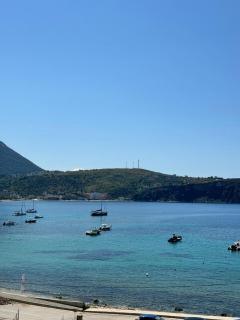 Beachfront Apartment - Himare - 9