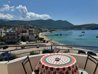 Beachfront Apartment - Himare - 2